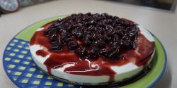 Cheesecake - τσιζκέικ γιαούρτι με βύσσινο